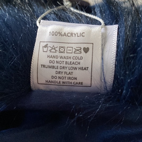 Fashion Apparel & Accessories Navy Fur Scarf - Picture 9 of 9